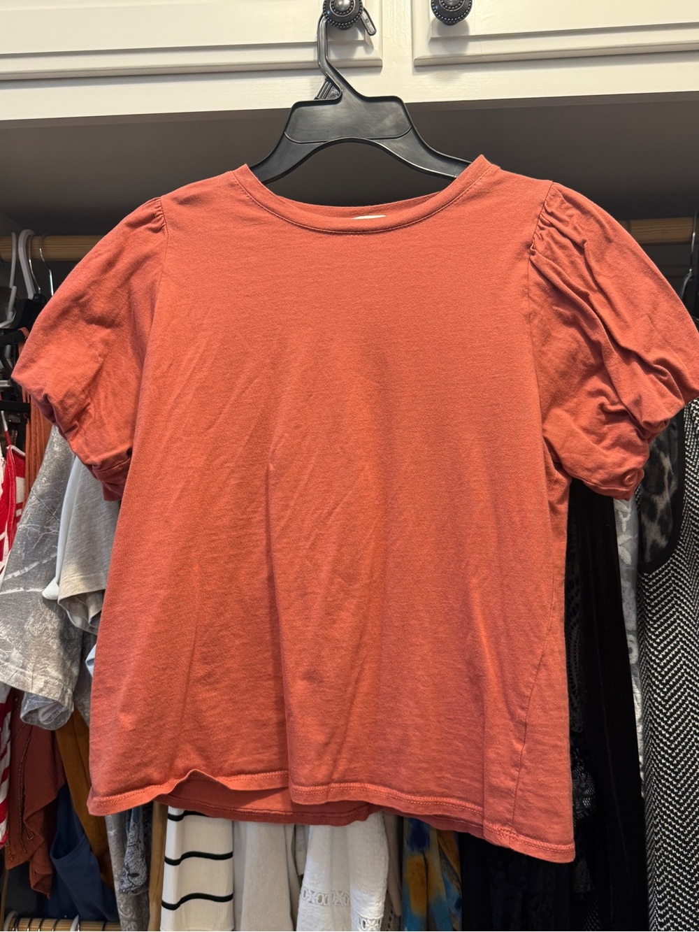 Tres Bien Women's Short Sleeve Puff-Sleeve Tee - Rust Orange